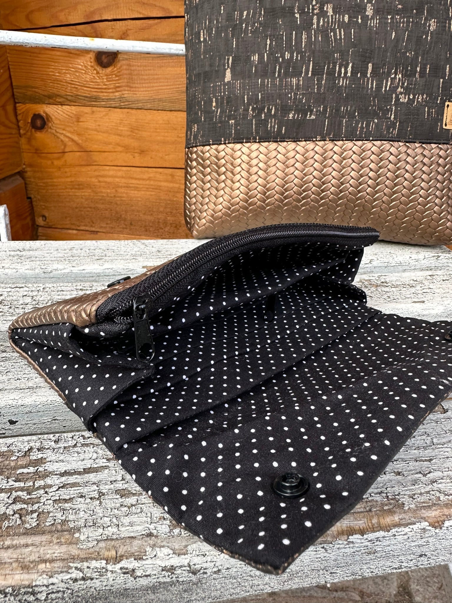 Set: Schultertasche + Geldbörse Kork Glitzer schwarz bronze